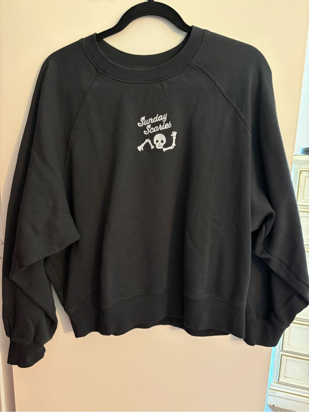 Old Navy Black Crewneck Sweatshirt